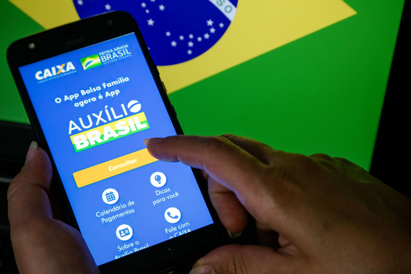 Governo antecipa calendário do benefício Auxílio Brasil