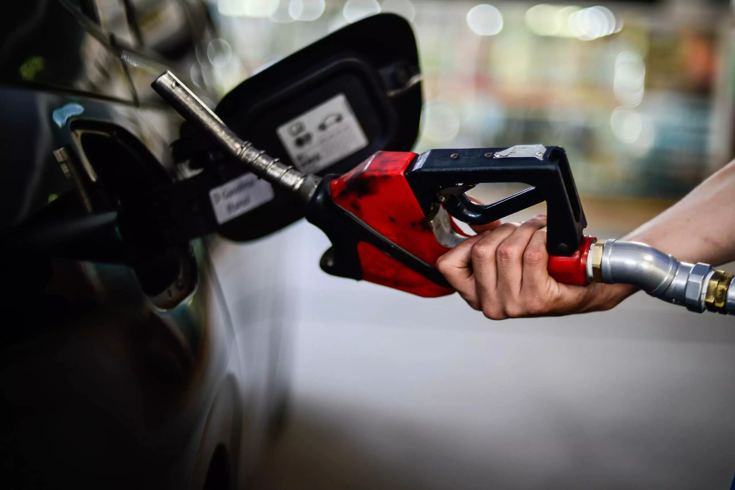 Estado tem o quarto menor preço médio de gasolina comum do país