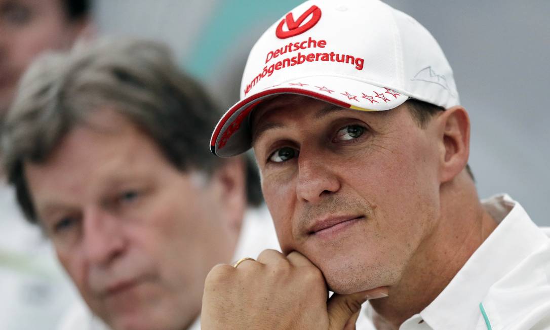 Homem tenta chantagem com foto de Schumacher