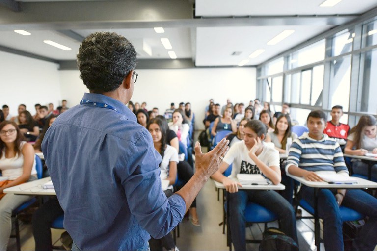 Brasil perde espaço no ensino superior