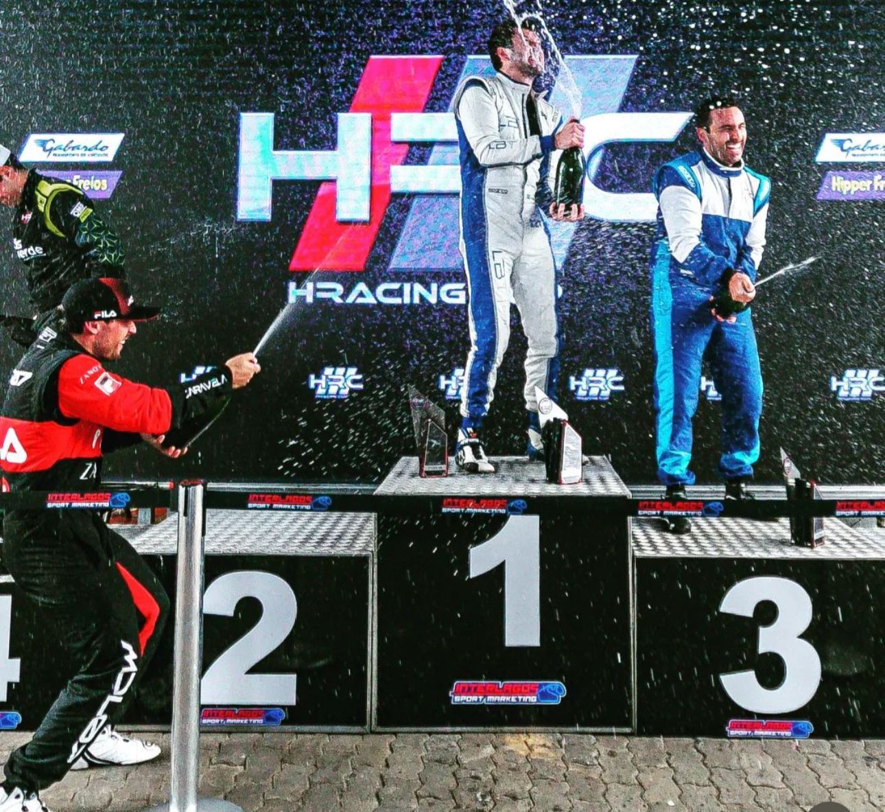 Thiago Arns, piloto tubaronense estreia com dois podium na HRACING CUP, em Interlagos (SP)