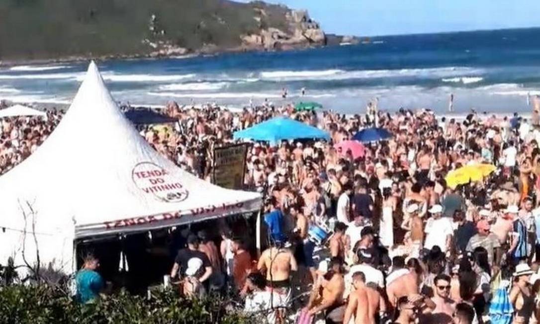 Imbituba tem bares Fechados na praia
