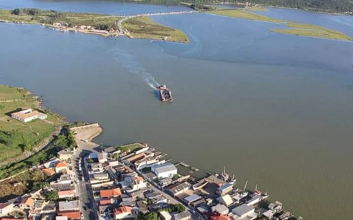 Retomada travessia no Canal da Barra