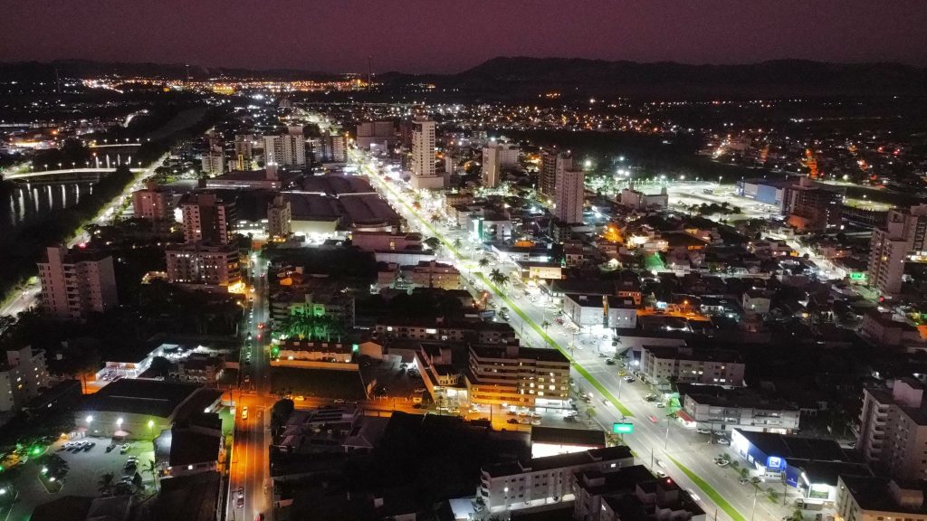 Iluminação LED avança pelas ruas da cidade